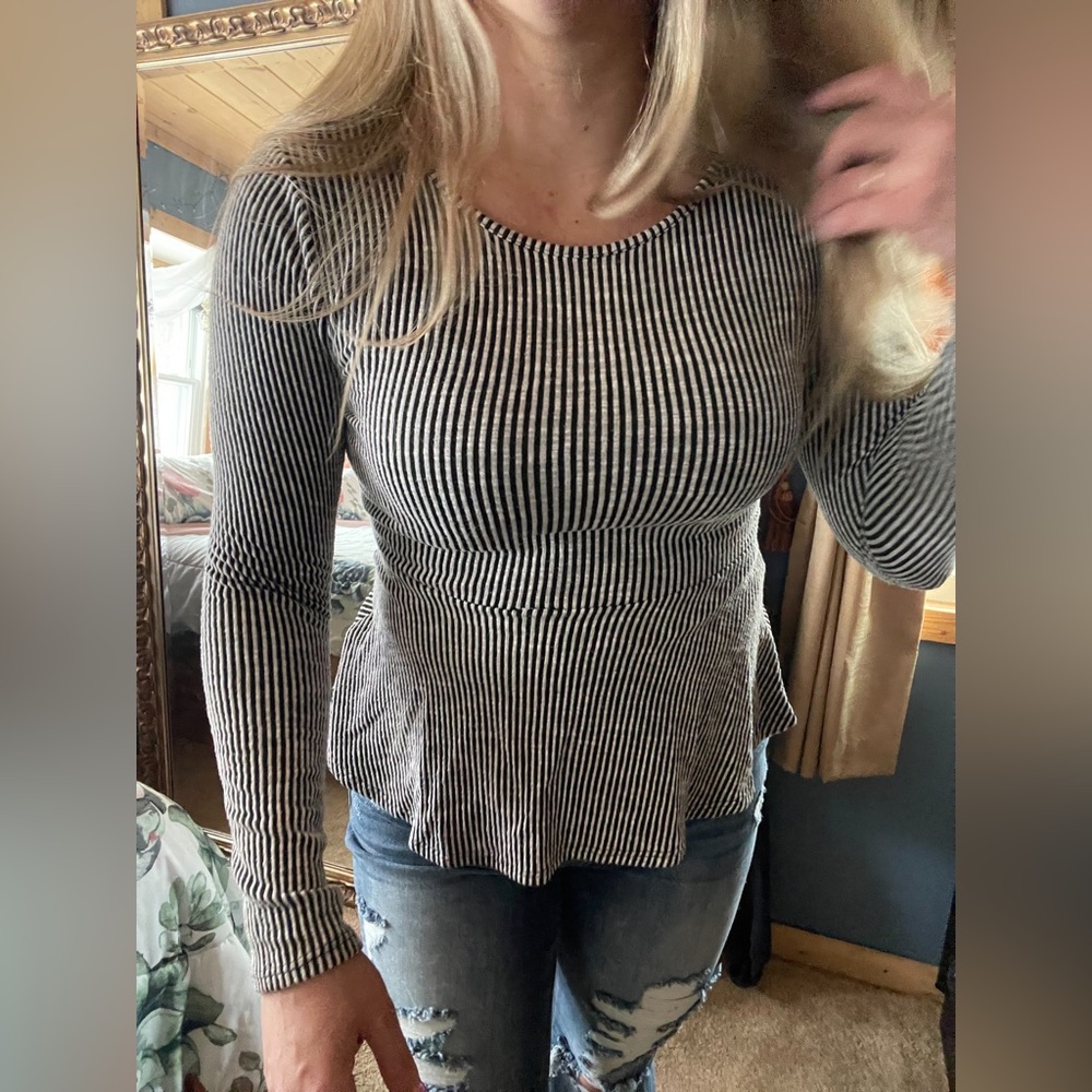 Women’s Top - Size Large